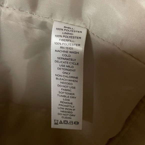 Liz Claiborne Cream Colored Winter Coat Size Medium - Picture 5 of 6